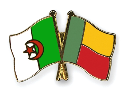 Fahnen Pins Algerien Benin