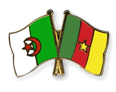 Fahnen Pins Algerien Kamerun