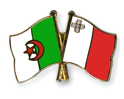 Fahnen Pins Algerien Malta