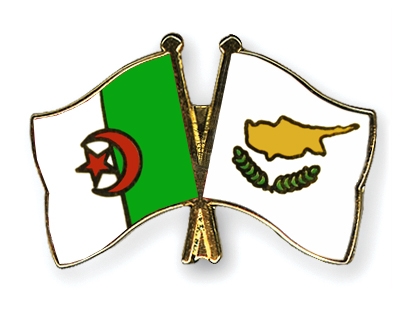 Fahnen Pins Algerien Zypern