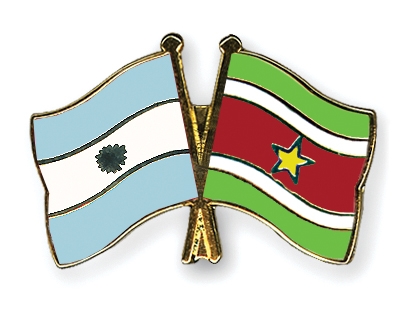 Fahnen Pins Argentinien Surinam