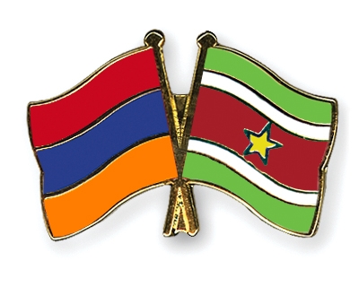 Fahnen Pins Armenien Surinam