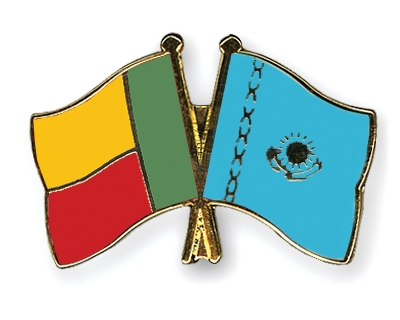 Fahnen Pins Benin Kasachstan