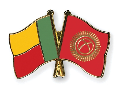 Fahnen Pins Benin Kirgisistan