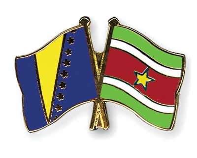 Fahnen Pins Bosnien-und-Herzegowina Surinam