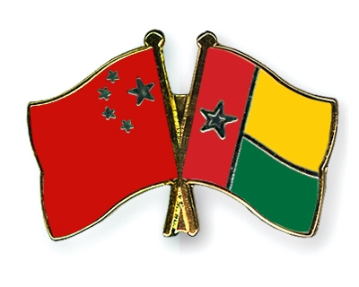 Fahnen Pins China Guinea-Bissau