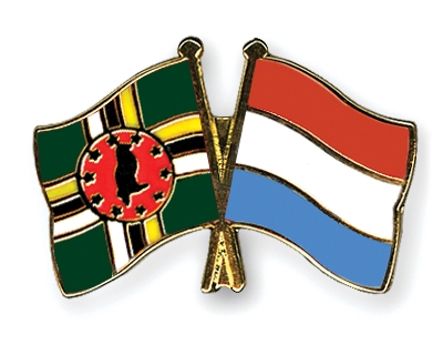 Fahnen Pins Dominica Luxemburg