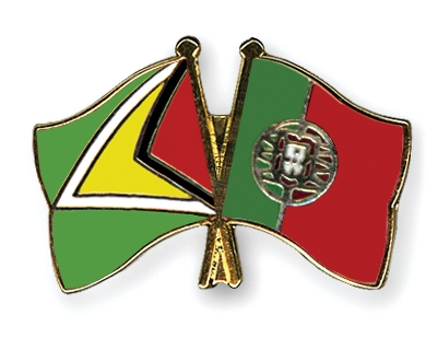 Fahnen Pins Guyana Portugal