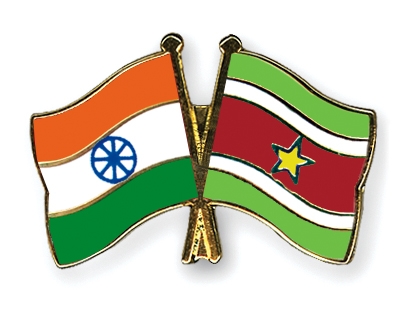 Fahnen Pins Indien Surinam