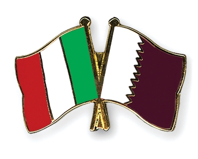 Fahnen Pins Italien Katar