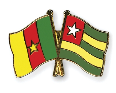 Fahnen Pins Kamerun Togo