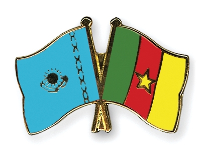 Fahnen Pins Kasachstan Kamerun
