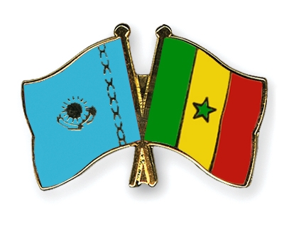 Fahnen Pins Kasachstan Senegal