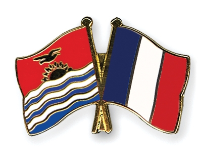 Fahnen Pins Kiribati Frankreich