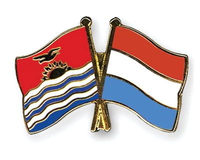 Fahnen Pins Kiribati Luxemburg