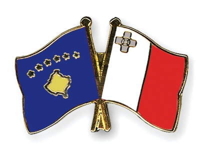 Fahnen Pins Kosovo Malta