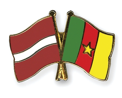 Fahnen Pins Lettland Kamerun