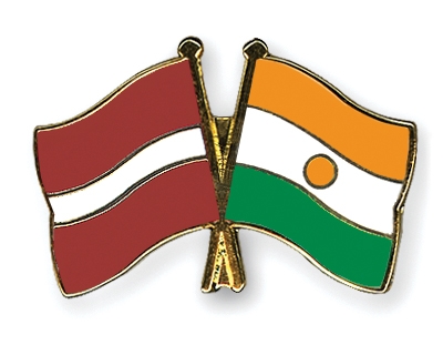 Fahnen Pins Lettland Niger