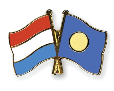 Fahnen Pins Luxemburg Palau