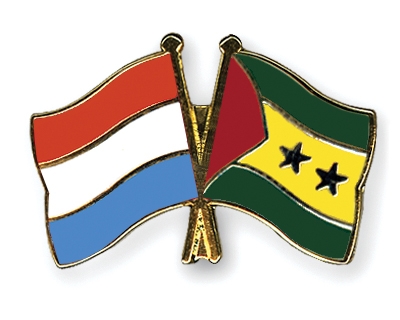 Fahnen Pins Luxemburg Sao-Tome-und-Principe