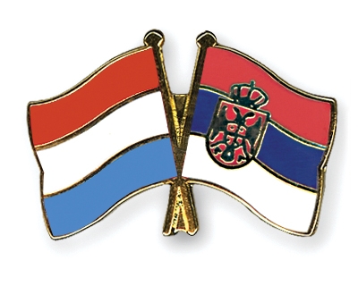 Fahnen Pins Luxemburg Serbien