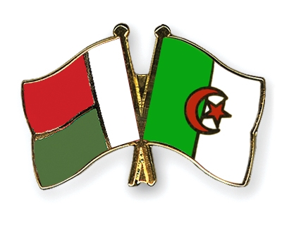 Fahnen Pins Madagaskar Algerien