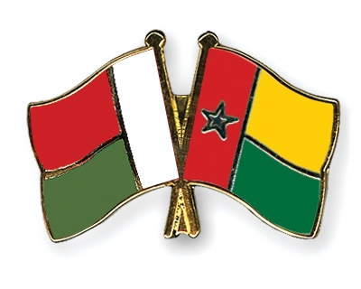 Fahnen Pins Madagaskar Guinea-Bissau