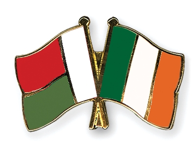 Fahnen Pins Madagaskar Irland
