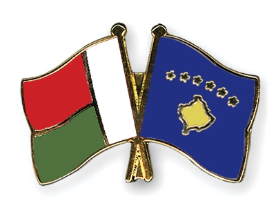 Fahnen Pins Madagaskar Kosovo