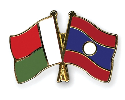 Fahnen Pins Madagaskar Laos