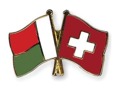 Fahnen Pins Madagaskar Schweiz