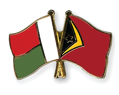 Fahnen Pins Madagaskar Timor-Leste