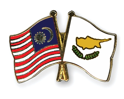 Fahnen Pins Malaysia Zypern