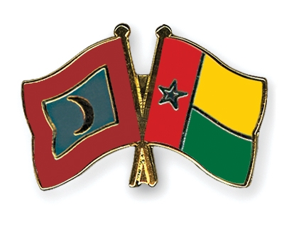 Fahnen Pins Malediven Guinea-Bissau