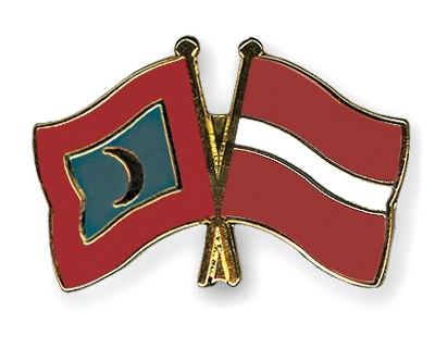 Fahnen Pins Malediven Lettland