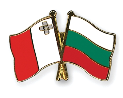 Fahnen Pins Malta Bulgarien