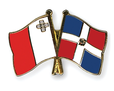 Fahnen Pins Malta Dominikanische-Republik