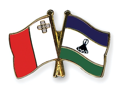 Fahnen Pins Malta Lesotho