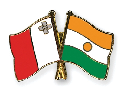 Fahnen Pins Malta Niger