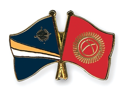 Fahnen Pins Marshallinseln Kirgisistan