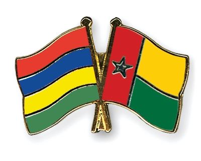 Fahnen Pins Mauritius Guinea-Bissau