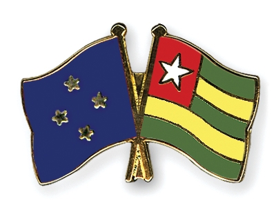 Fahnen Pins Mikronesien Togo