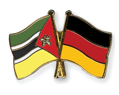 Fahnen Pins Mosambik Deutschland