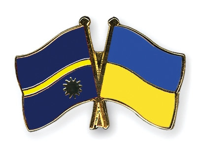 Fahnen Pins Nauru Ukraine