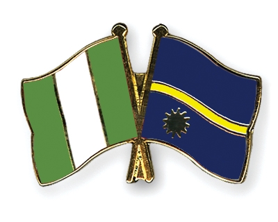 Fahnen Pins Nigeria Nauru