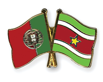 Fahnen Pins Portugal Surinam