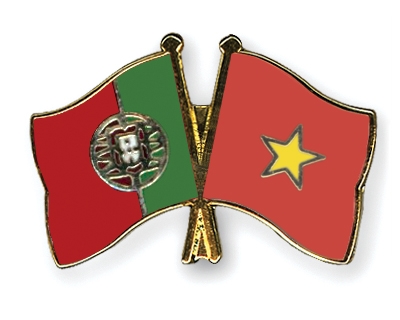Fahnen Pins Portugal Vietnam