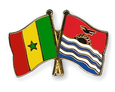 Fahnen Pins Senegal Kiribati