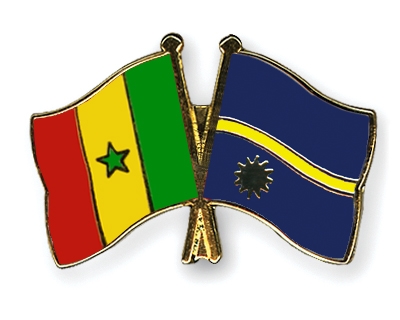 Fahnen Pins Senegal Nauru