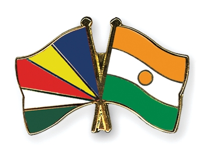 Fahnen Pins Seychellen Niger